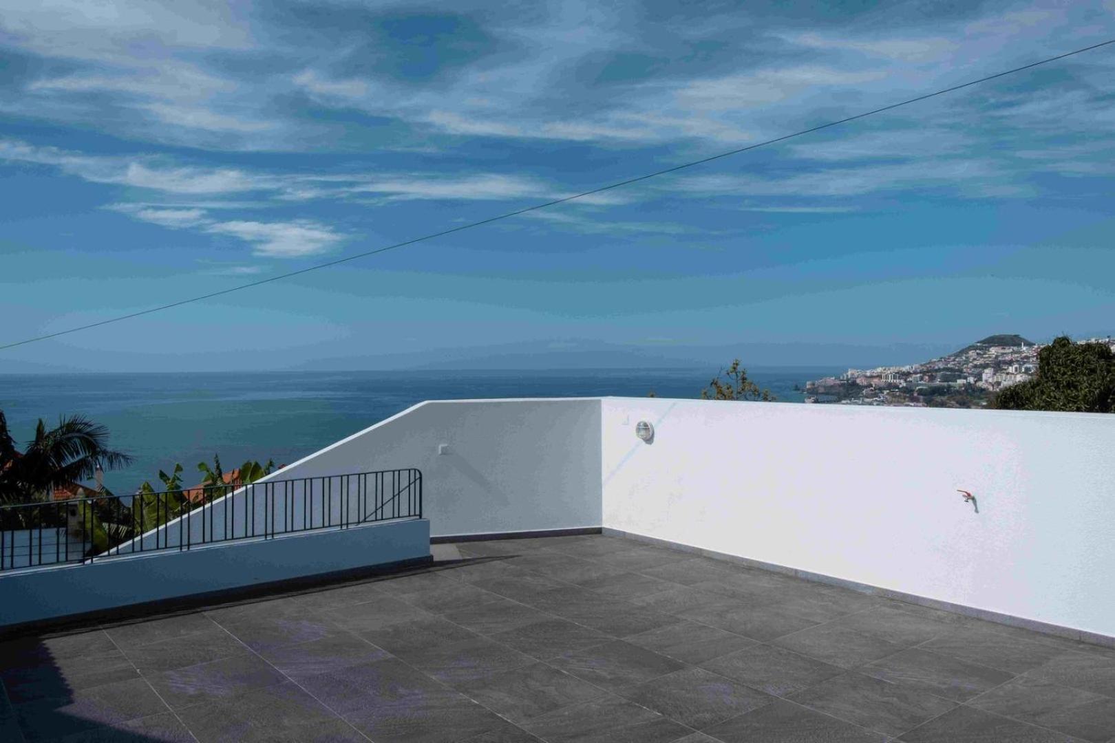 フンシャル Guestready - Hillside Oceanview Heavenヴィラ エクステリア 写真